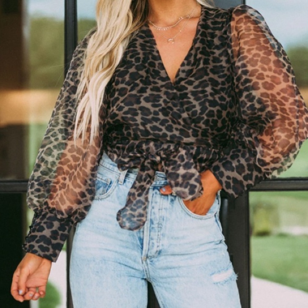 DO+BE Cheetah Top